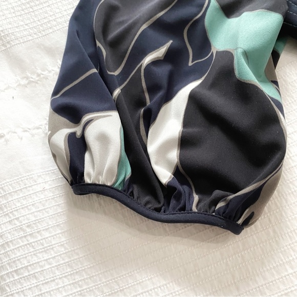 BCBGMAXAZRIA NAVY TURQUOISE FLORAL SURPLICE HALF SLEEVE KNEE LENGTH DRESS - XS - Picture 9 of 12